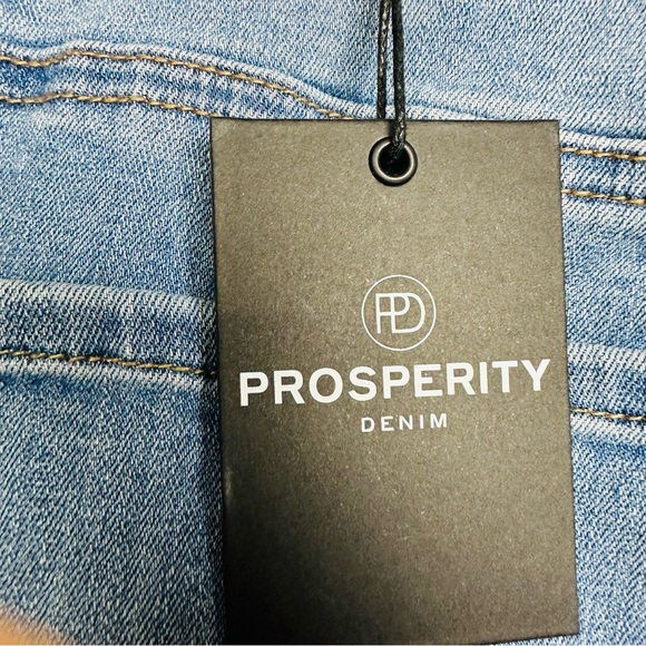 Prosperity Denim High Rise Floral Embroidered Released Hem Flare Leg Jeans SZ 30 - Picture 11 of 14